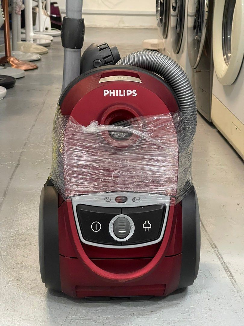 PHILIPS FC9174 VACUUM CLEANER (2200W) Condition 8/10 90, TV & Home