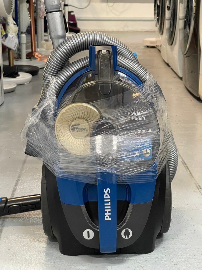 PHILIPS FC9733 BAGLESS VACUUM CLEANER (2100W) Condition 8/10 $120, TV ...
