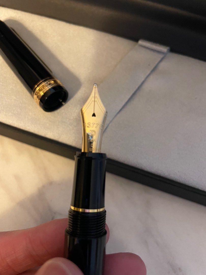 Platinum 3776 Fountain Pen Coarse Nib Black with Gold Trim, Hobbies