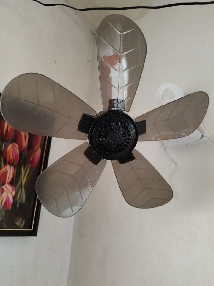 Portable Clip Electric Fan 5 leaves electric clip fan, Furniture & Home