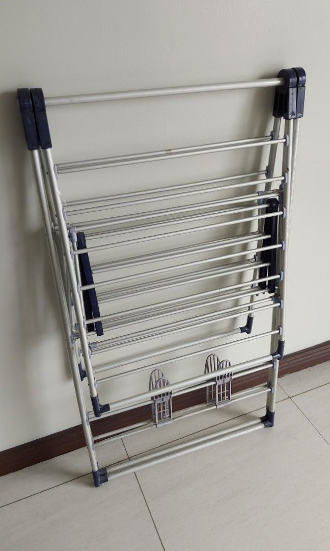 Portable drying rack, Furniture & Home Living, Furniture, Shelves