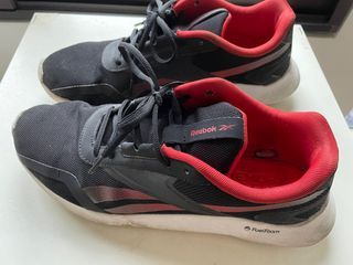 Reebok Sneakers