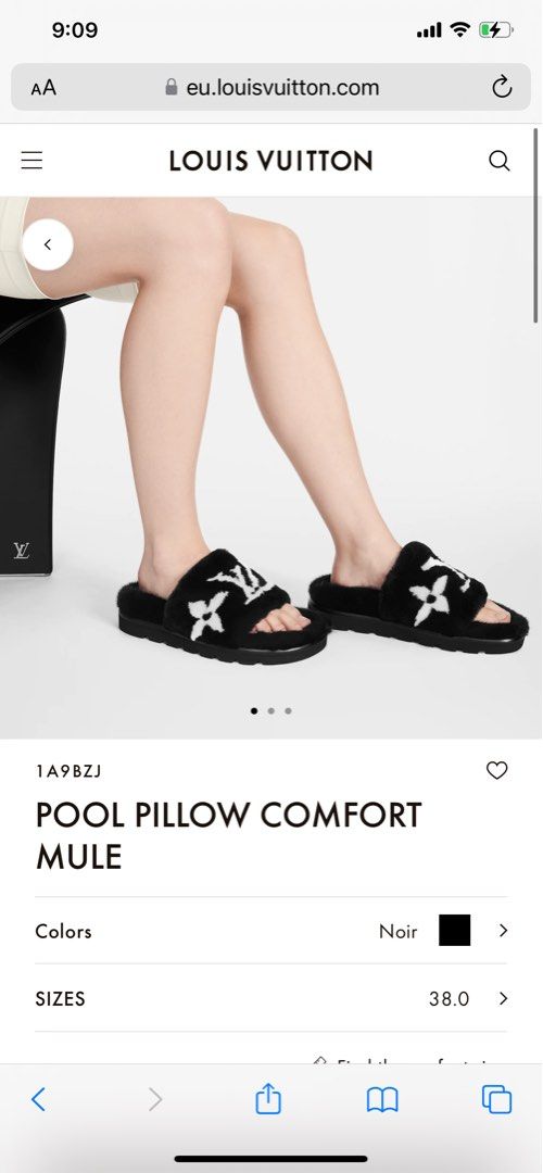 Louis Vuitton Pool Pillow Flat Comfort Mule Green. Size 38.0