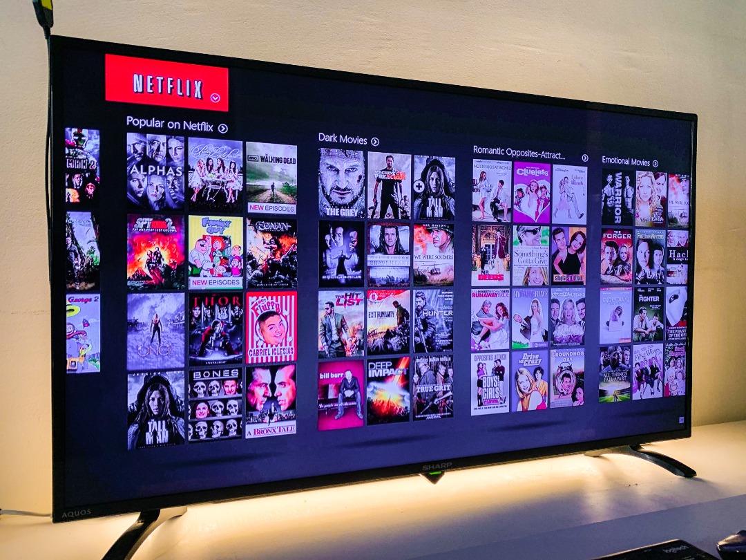 SHARP AQUOS SMART TV 42" INCH IPTV ASTRO Channel, TV & Home Appliances