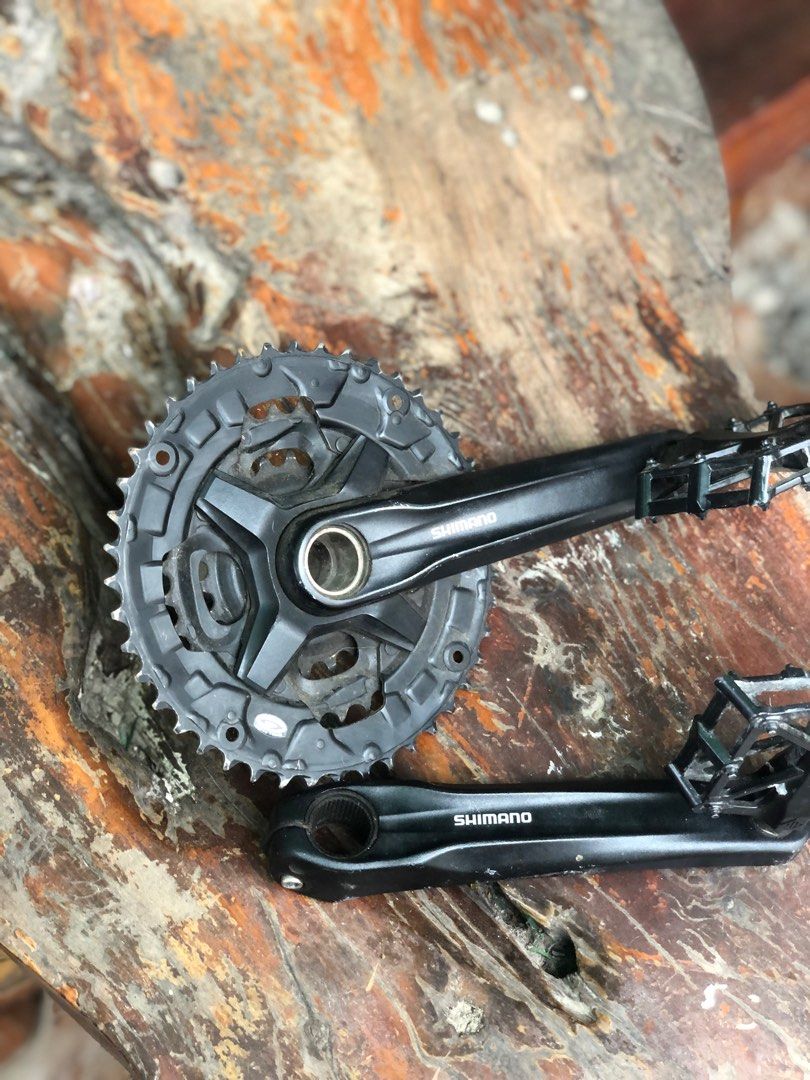Shimano mt210 hotsell 3x crankset