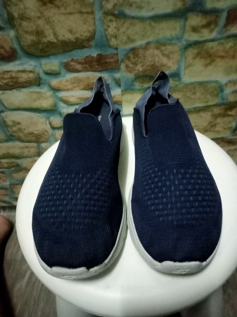 Skechers go walk discount size 6.5 uk