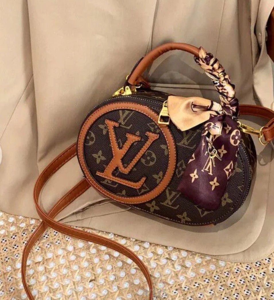 Sling bag premium
