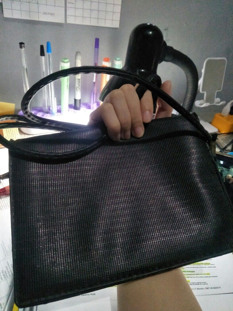 Small thin black sling bag (Category: Shoulder Bags) located in Marikina City. Submitted by jenzitems (Listing ID 1211638598, Image 2). Description: good quality..