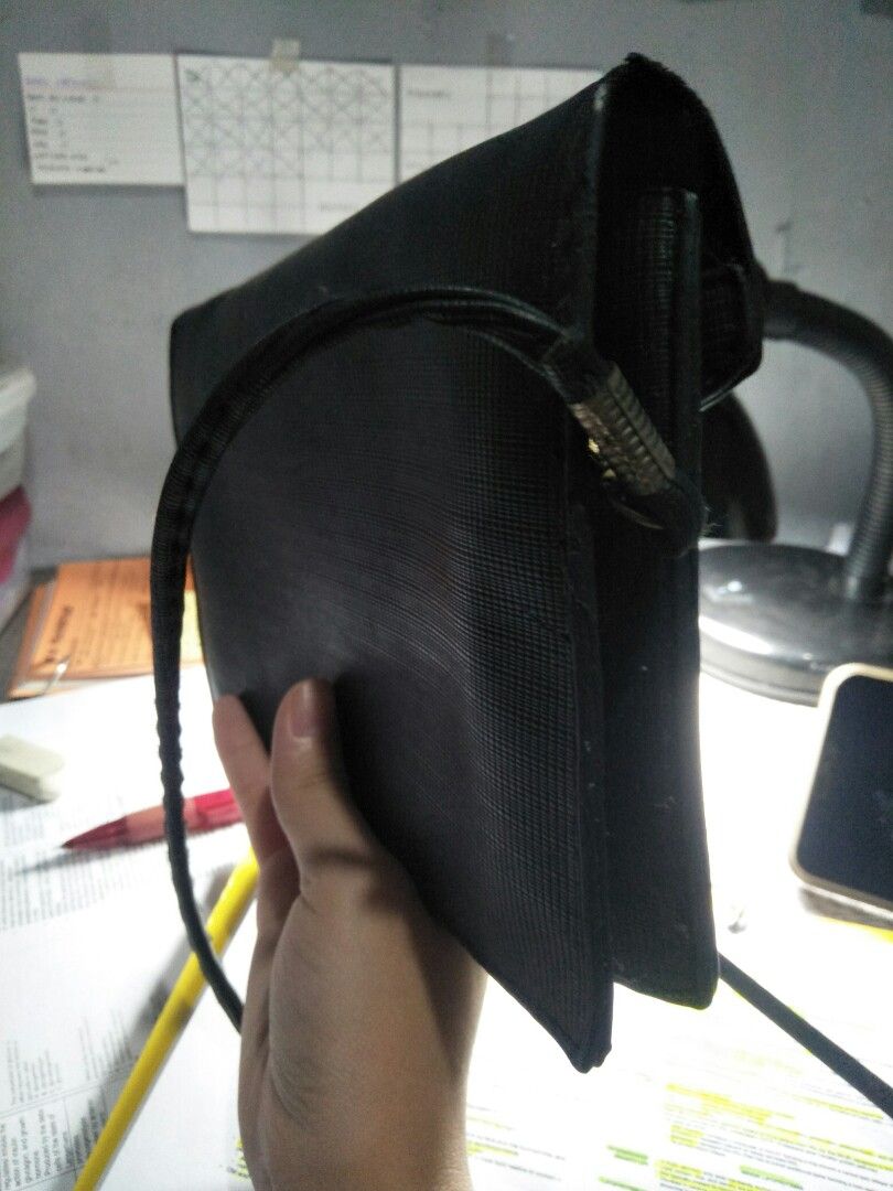 Small thin black sling bag (Category: Shoulder Bags) located in Marikina City. Submitted by jenzitems (Listing ID 1211638598, Image 3). Description: good quality..
