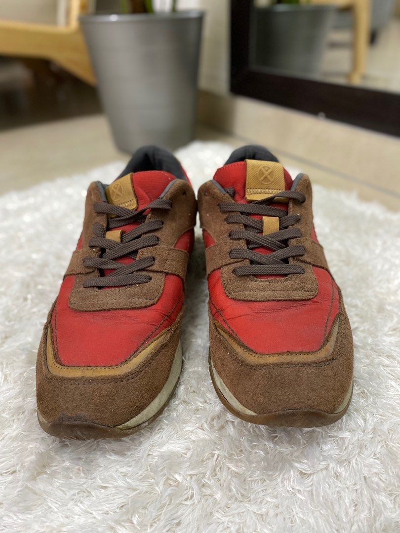 Hush puppies clearance size 9
