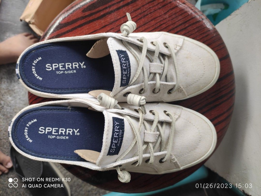 sperry walking shoes