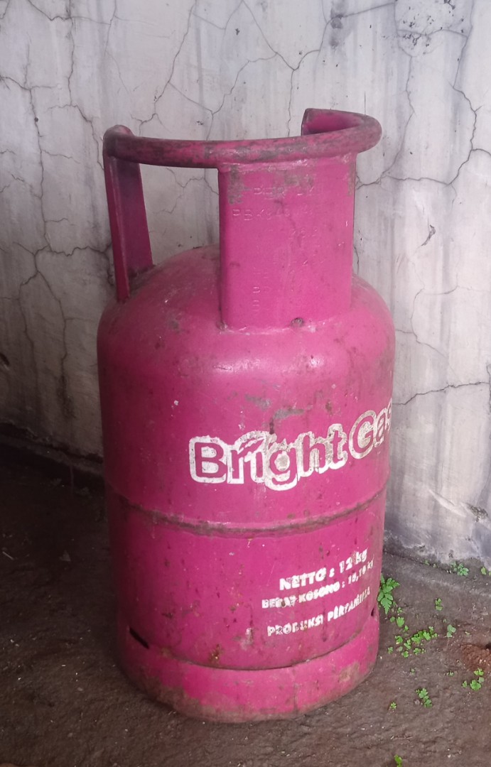 Tabung gas 12kg kosong, Kitchen & Appliances di Carousell