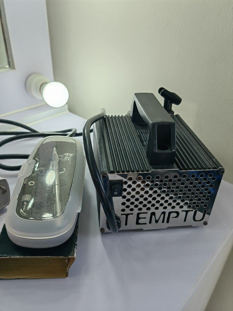 Temptu Airbrush SOne Compressor 220V and Temptu Airbrush Gun SP35