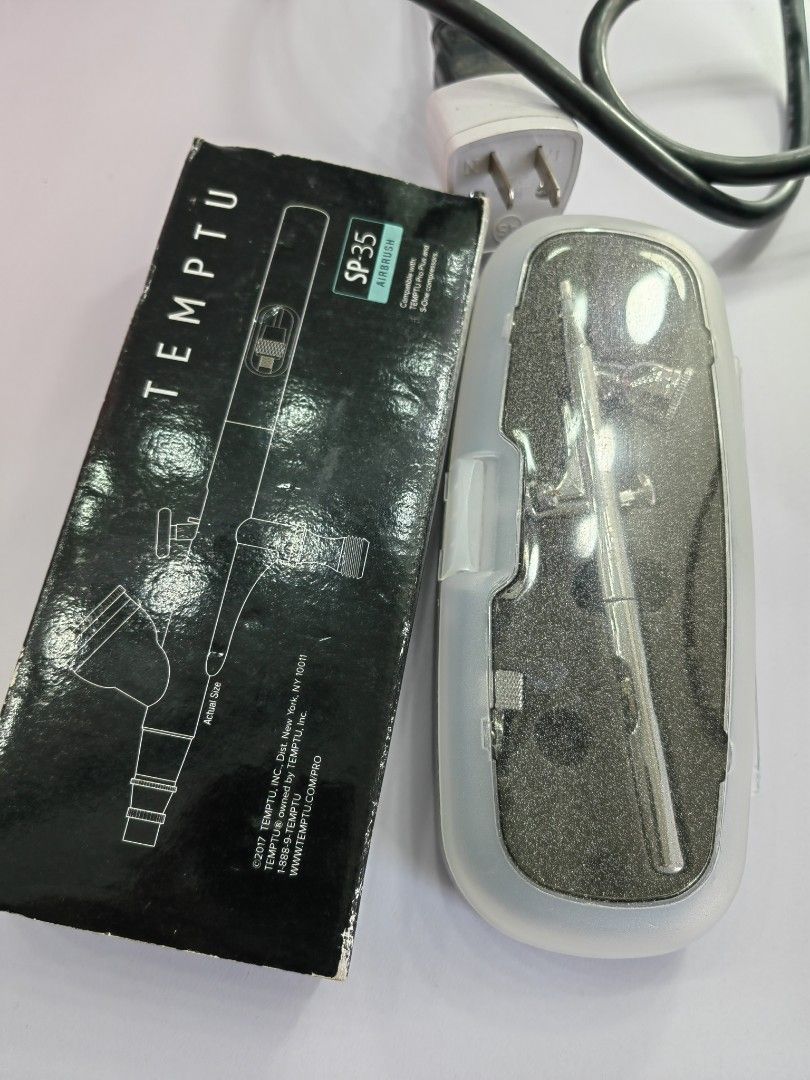 Temptu Airbrush SOne Compressor 220V and Temptu Airbrush Gun SP35