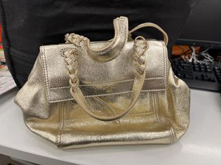 （分類：）位於 。 由 chulikhang 提交（商品編號 1211635391，圖片 1）。簡介： 。