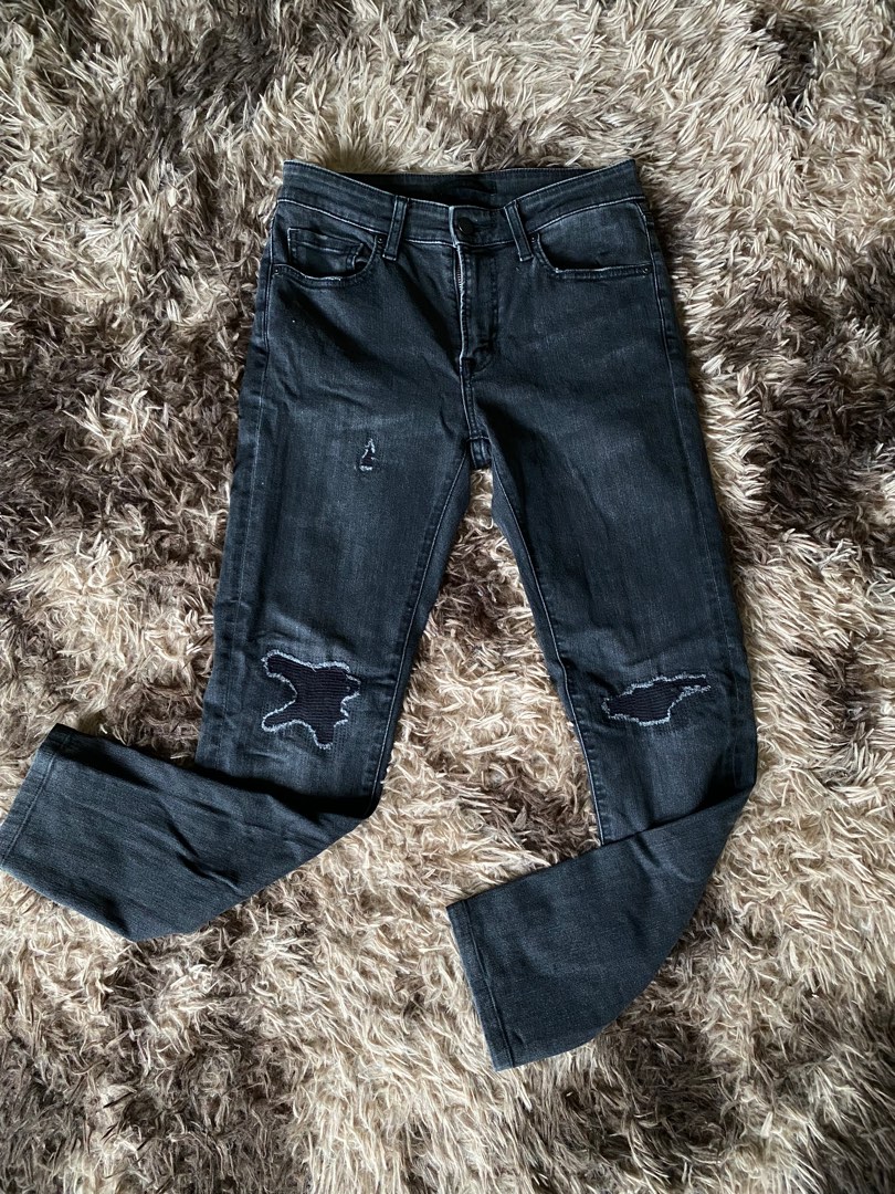 Uniqlo black ripped jeans cheap