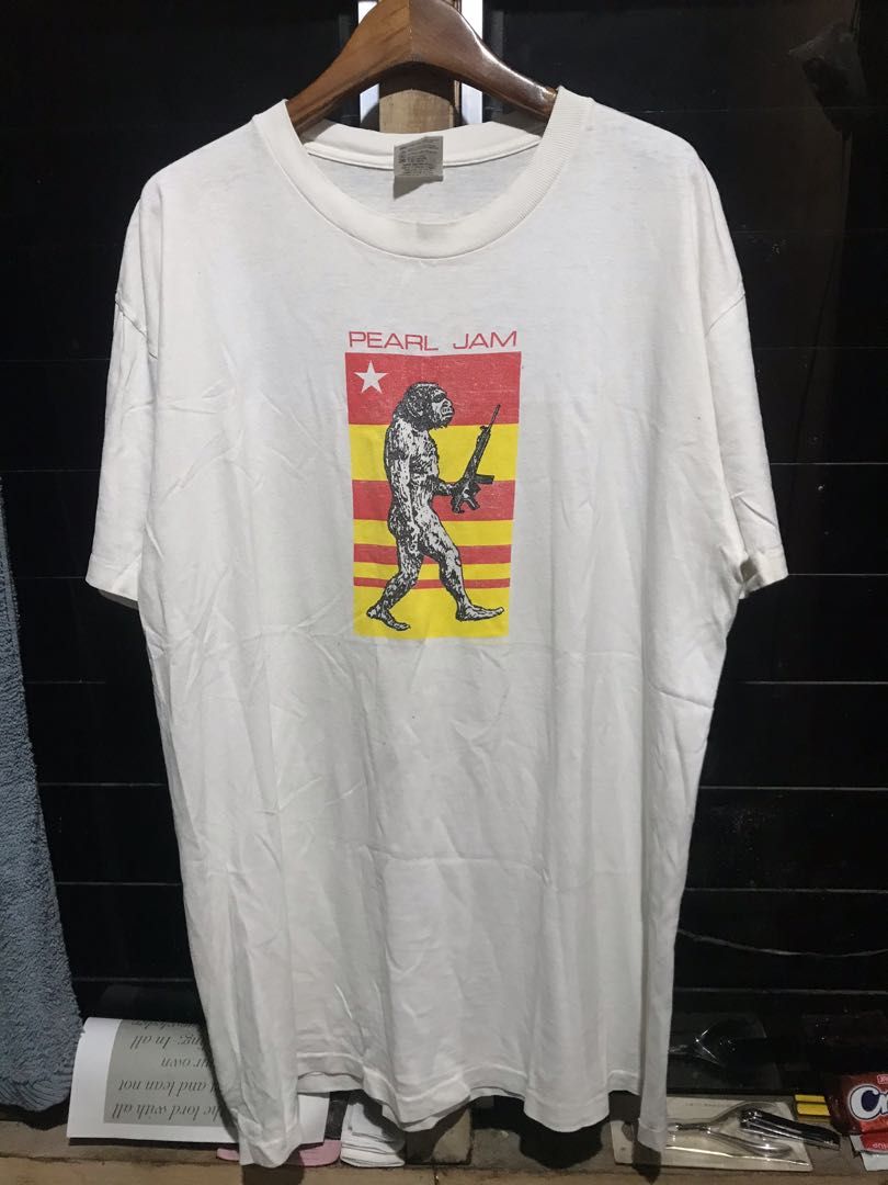 Vintage Pearl Jam shirt, Men’s Fashion, Tops & Sets, Tshirts & Polo