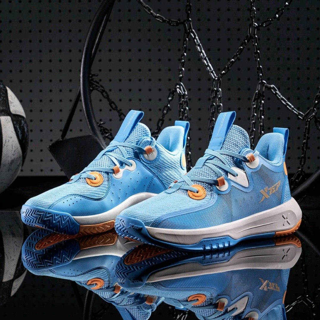 Mid cut basketball clearance shoes