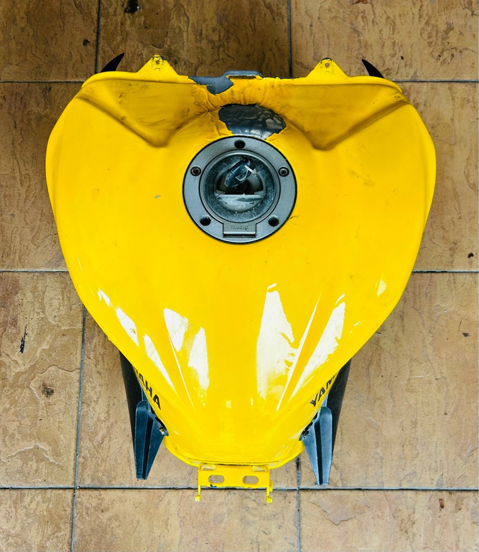 Yamaha r6 fuel tank, Motorbikes on Carousell