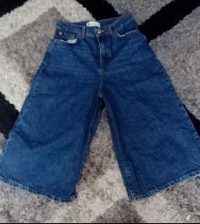 (Category: ) located in . Submitted by line1624 (Listing ID 1211606746, Image 1). Description: .