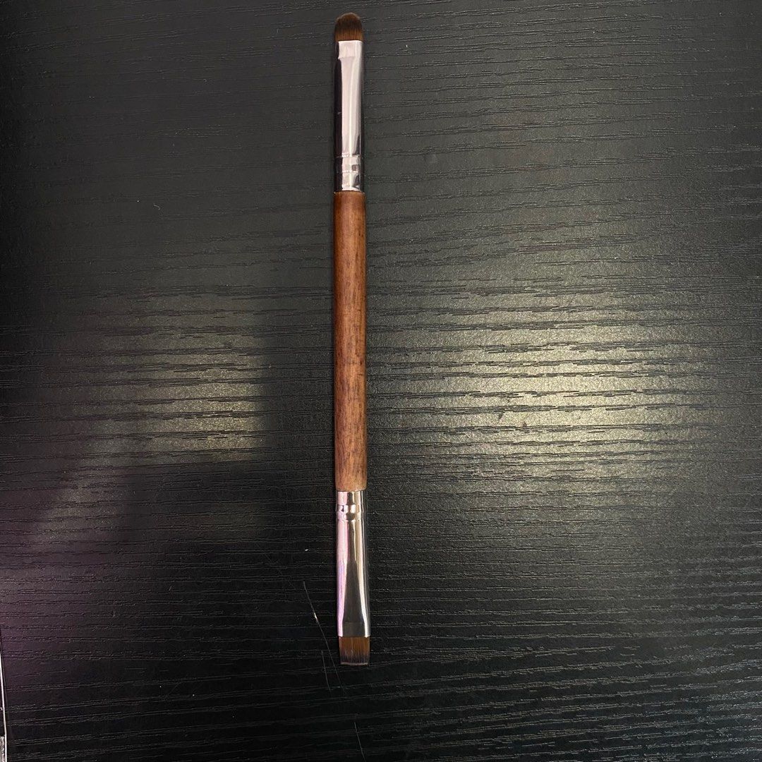 2n1 wooden E/shadow brush flat (Category: Makeup) located in Paranaque City. Submitted by gladkingphilippines (Listing ID 1211789806, Image 1). Description: .