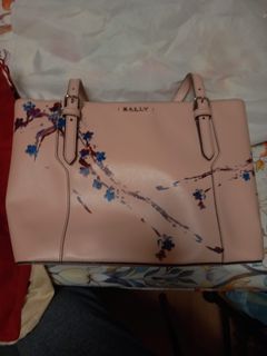 （分類：）位於 。 由 oookkk.dy 提交（商品編號 1211795983，圖片 1）。簡介： 。
