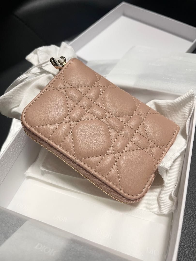 全新Lady Dior Voyageur 粉紅色羊皮藤格紋銀包散紙包零錢包coin purse