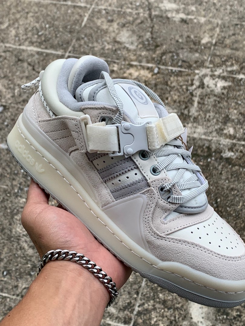 Bad bunny hot sale reebok classic
