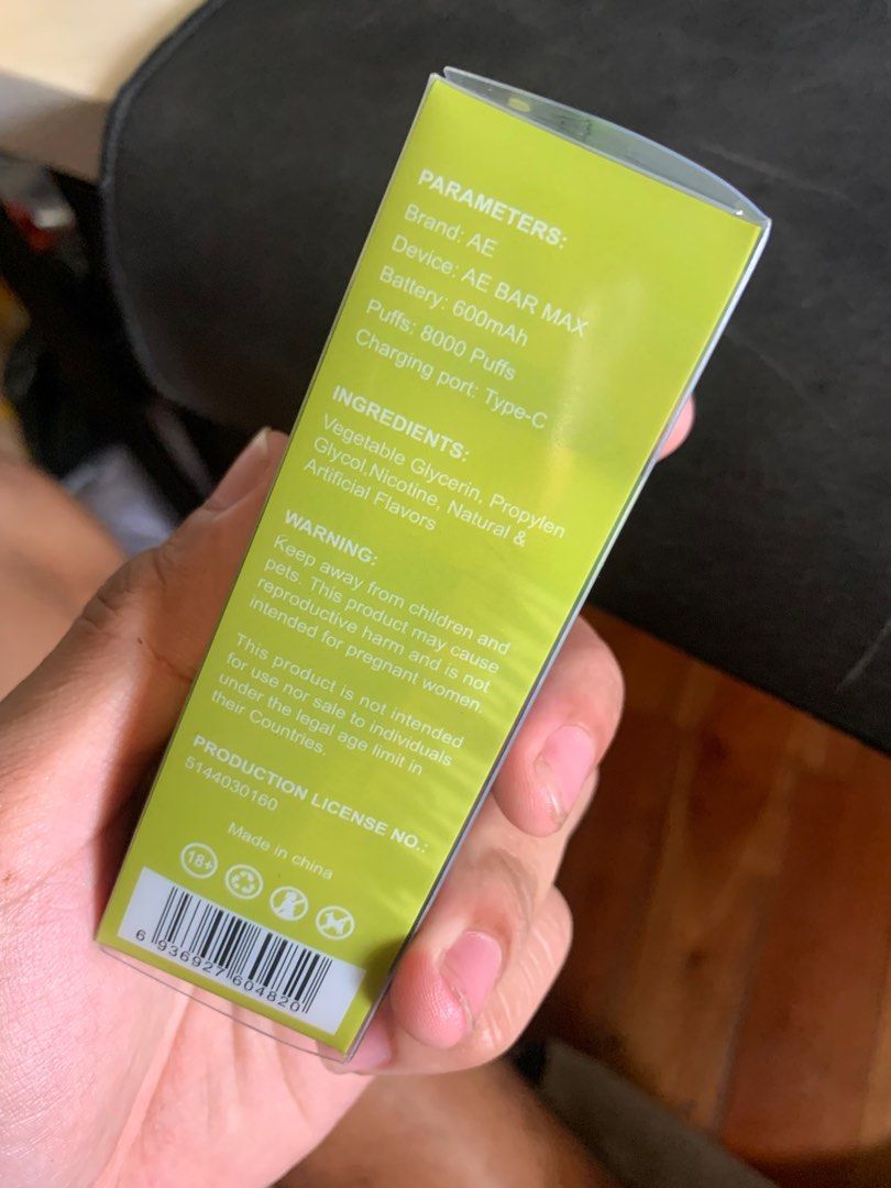 AE Bar Strawberry kiwi 8000puffs (Category: Men's Grooming) located in Paranaque City. Submitted by lustreee3 (Listing ID 1211746458, Image 3). Description: sealed brand new.