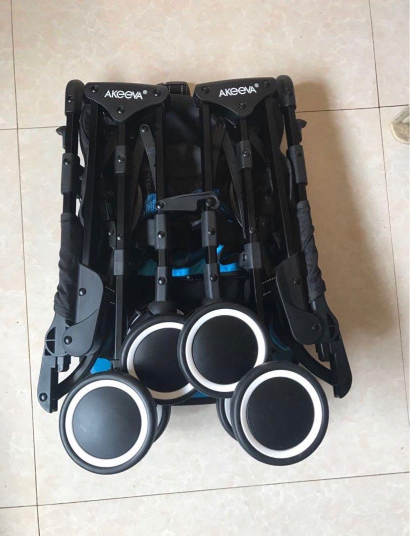 akeeva-travel-stroller-babies-kids-going-out-strollers-on-carousell
