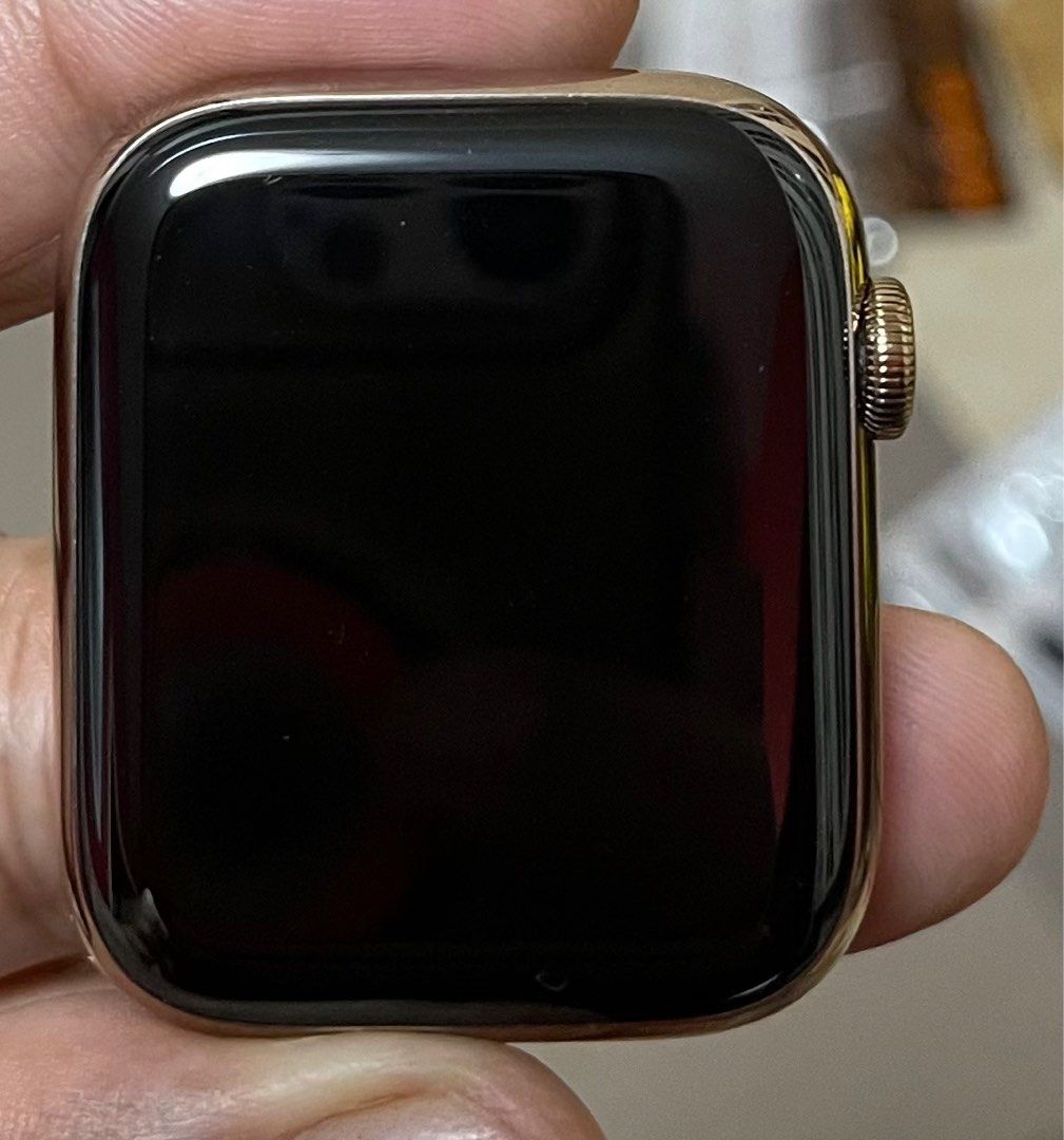 Apple watch 4 clearance gold stainless steel