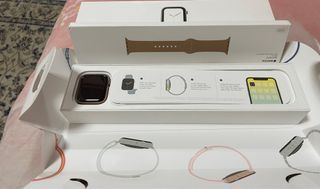 APPLE WATCH 4 GOLD STAINLESS STEEL GPS+CELLULAR