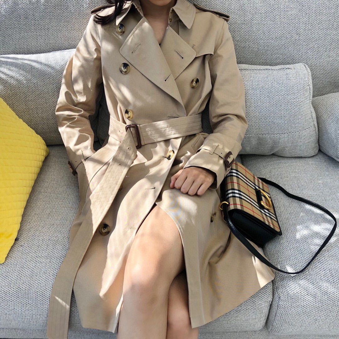 Authentic Burberry Chelsea Trench Coat, Women's Fashion, Coats, Jackets and  Outerwear on Carousell