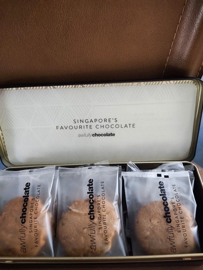[FREE Gift]Awfully Chocolate White Chocolate Macadamia Cookies, Food