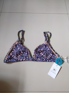 (Kategori: ) berada di . Dikirim oleh vyoll (ID iklan 1211790768, Gambar 1). Deskripsi: .