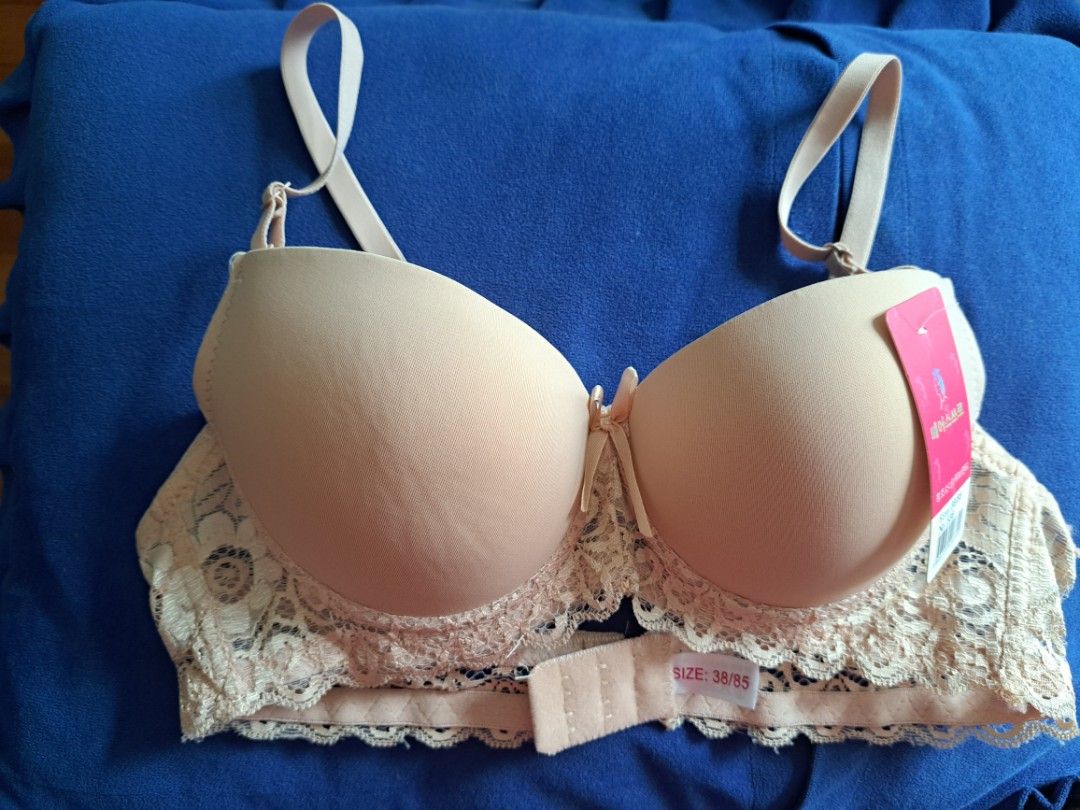 Brand New Push up Bra with Tag, Women's Fashion, New Undergarments &  Loungewear on Carousell
