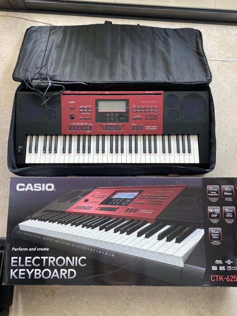 Casio Electronic Keyboard CTK 6250, Hobbies & Toys, Music & Media
