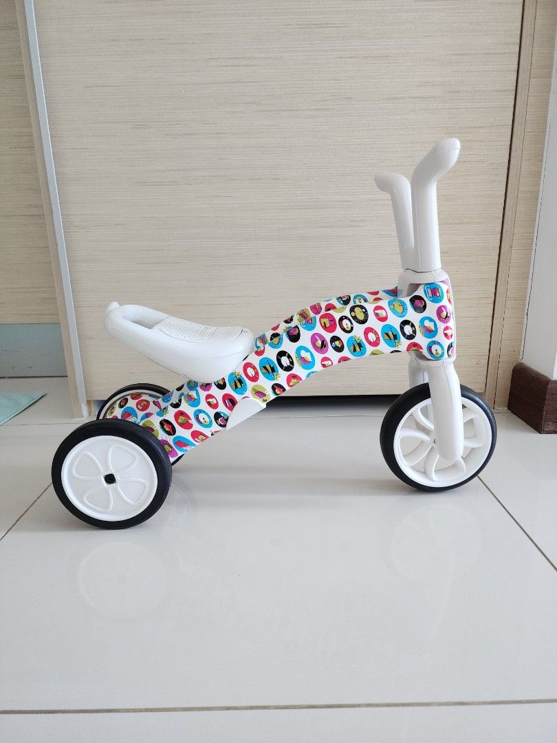 how to raise the seat on a chillafish balance bike