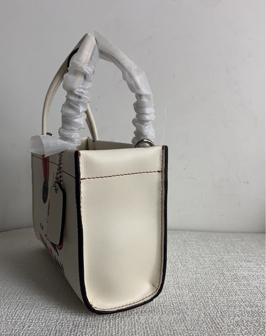 COACH CG276 Coach X Big White Rabbit Ladies CASHIN CARRY, Women's ...