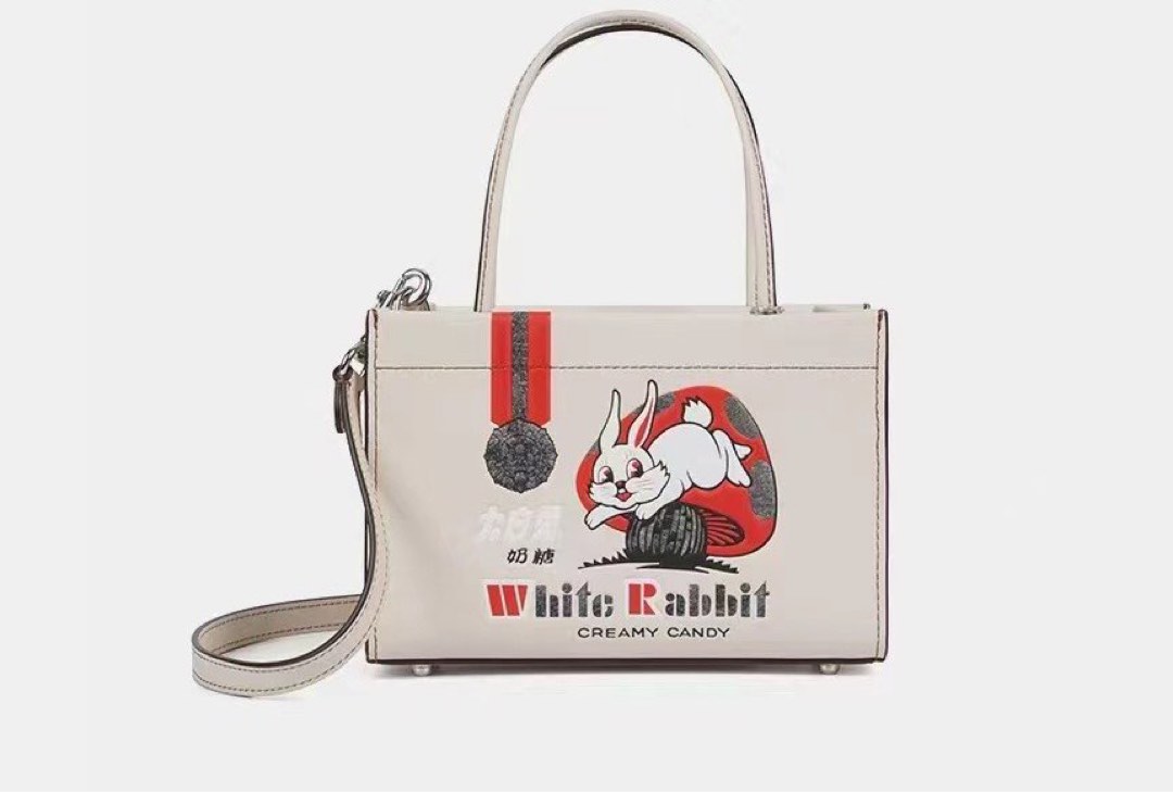 COACH CG276 Coach X Big White Rabbit Ladies CASHIN CARRY, Women's ...