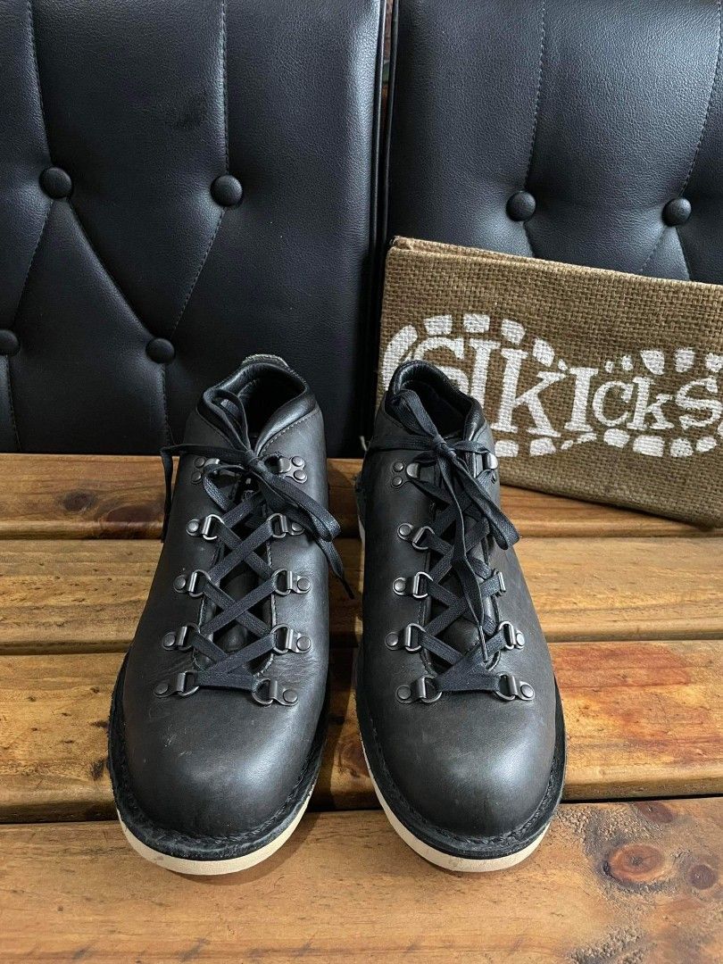 Danner Tramline Marquam 10.5us (Category: Boots) located in La Trinidad. Submitted by sikicksforlife (Listing ID 1211805255, Image 1). Description: 10.5EE , fits 11 to 11.5 us mens authentic , made in USA in good condition no box we ship nationwide payment is thru BDO BPI gcash pm for more details thank you 😊.