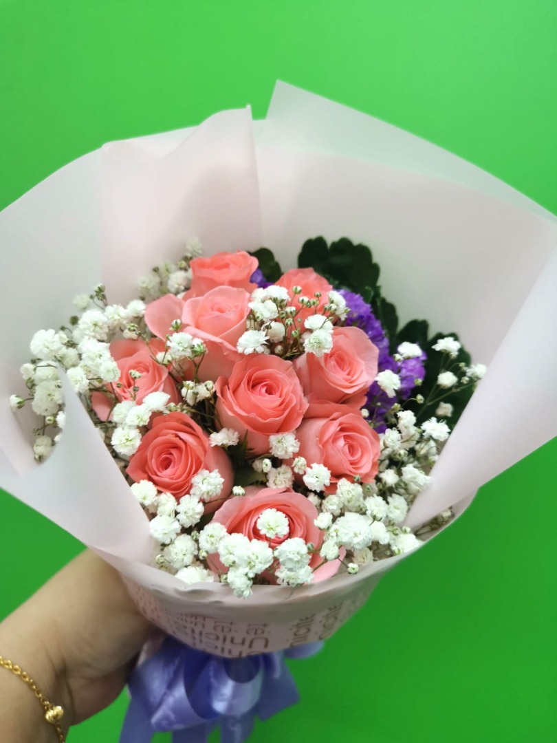 Eternal Love - Premium RED ROSES flower bouquet, Hobbies & Toys ...