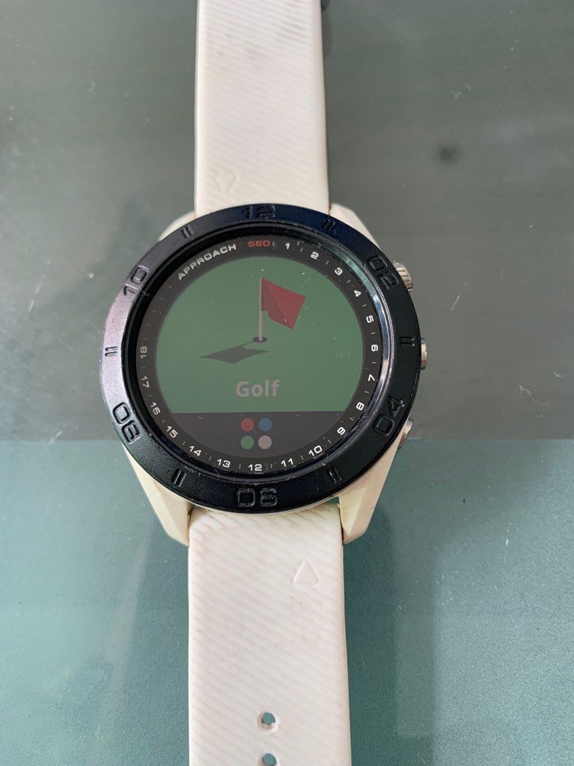 Garmin approach 560 store