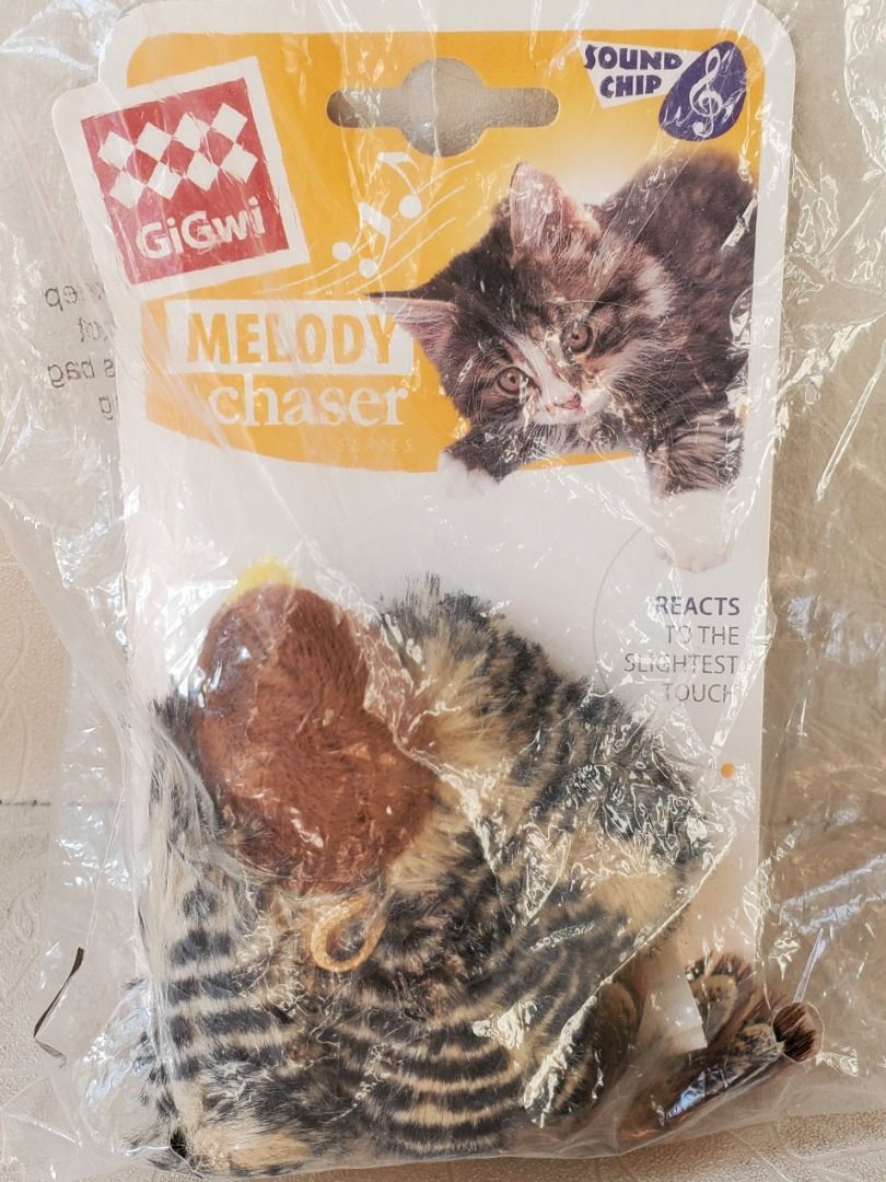 Melody chaser top cat toy
