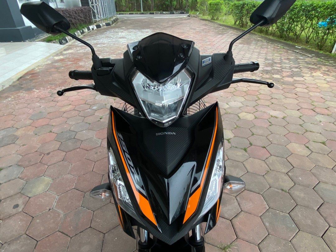 Honda RS150R V2 Hitam Oren Motorbikes On Carousell honda-rs150r-v2-hitam-oren-motorbikes-on-carousell