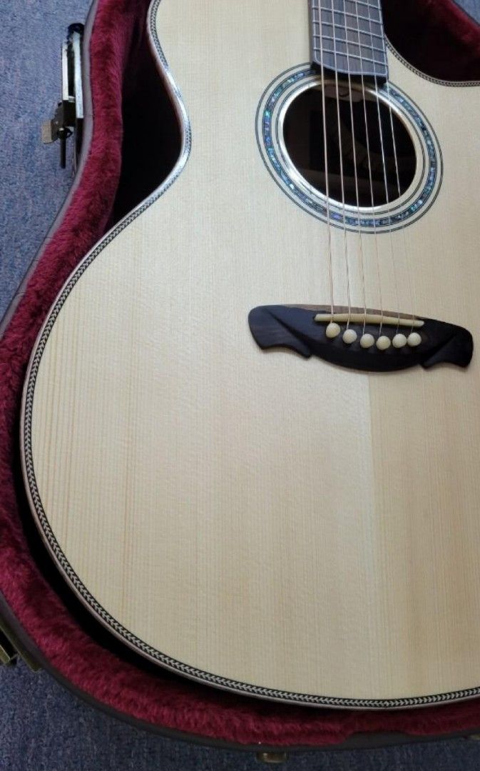 Electric Acoustic Guitar with setup, 興趣及遊戲, 音樂樂器 & 配件, 樂器 Carousell