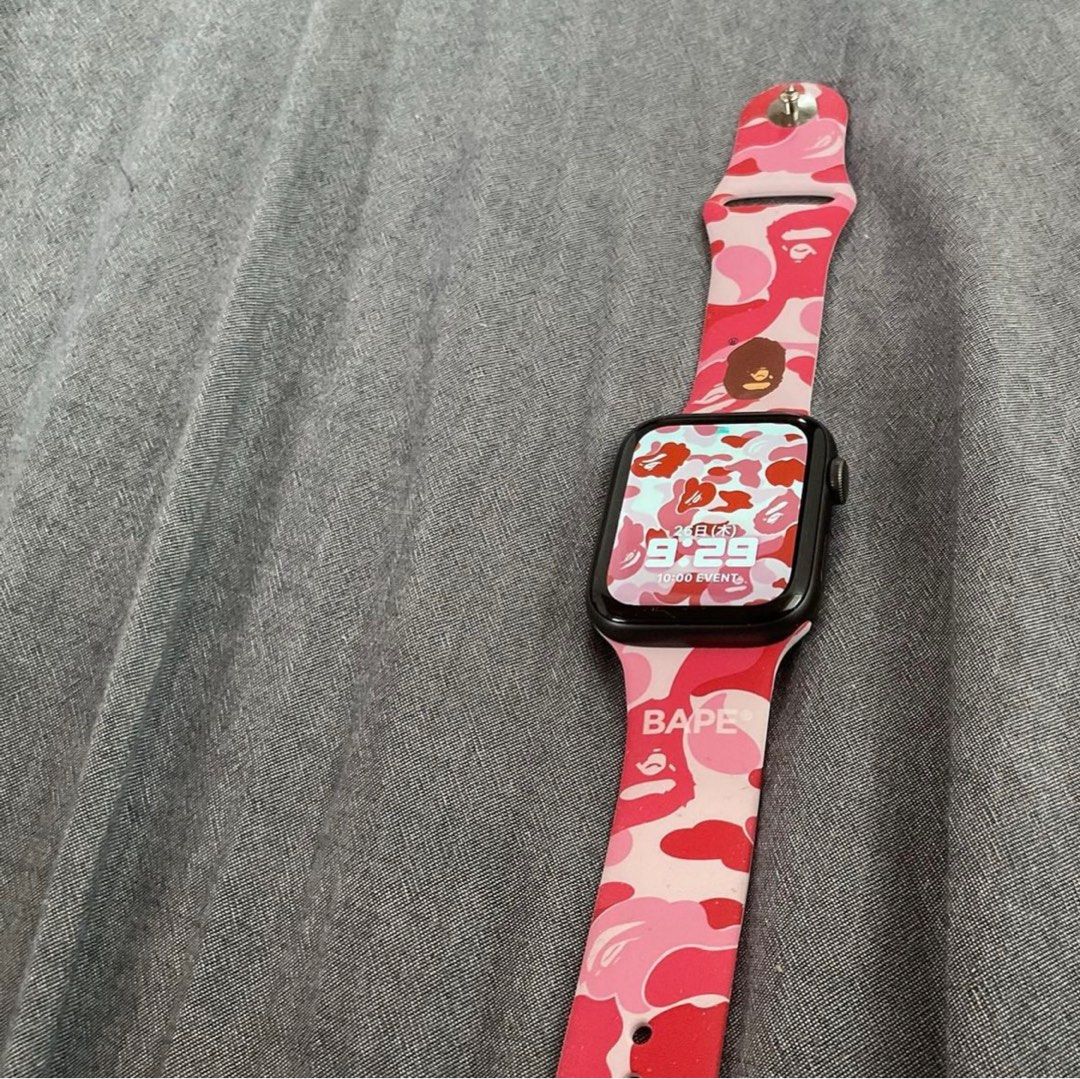 新品 名付ける bape apple watch 迷彩カモフラバンド ピンク
