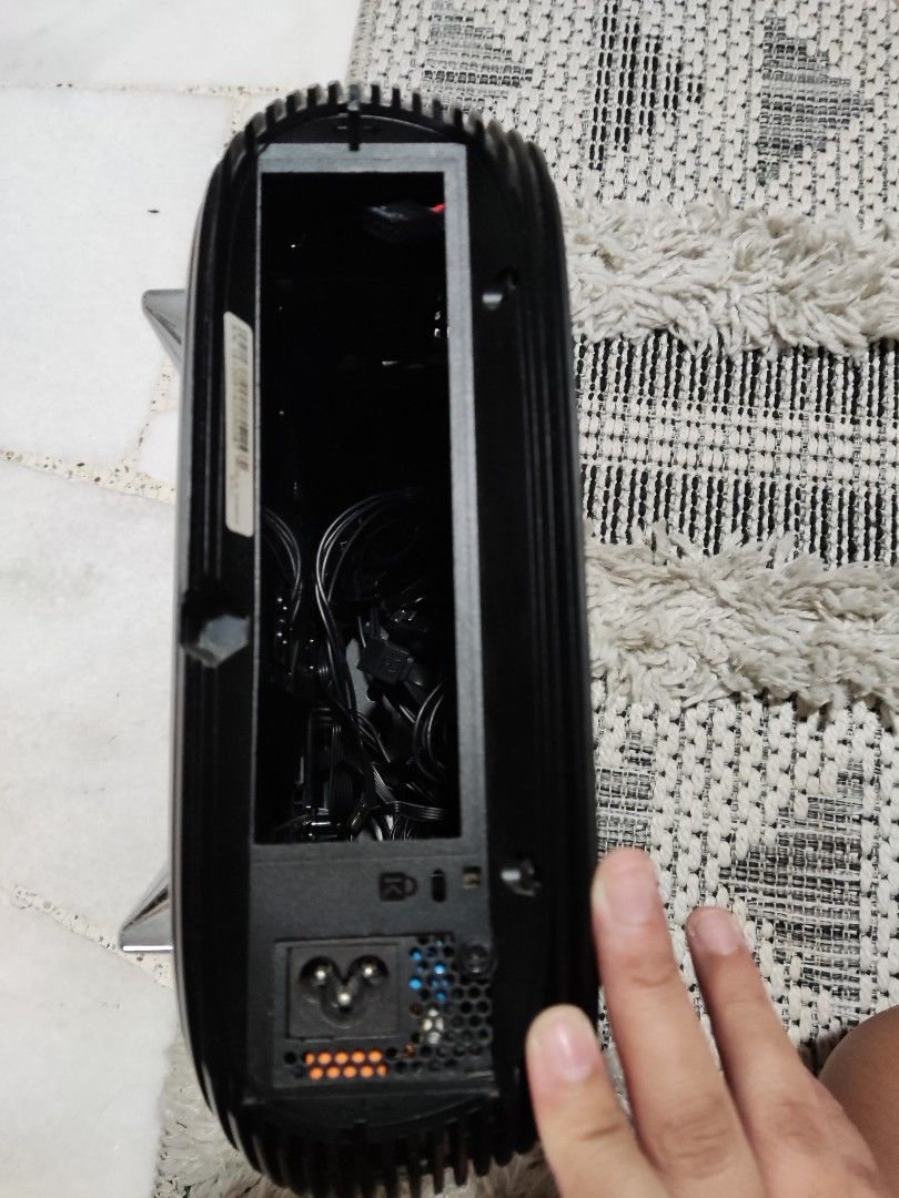 Inwin B1 Mini PC Chassis URGENT, Computers & Tech, Parts & Accessories ...