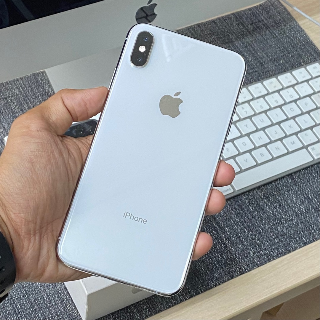 iPhone xs max 256GB シルバー Amazon.com: Apple iPhone XS Max, US Version, 256GB, Silver