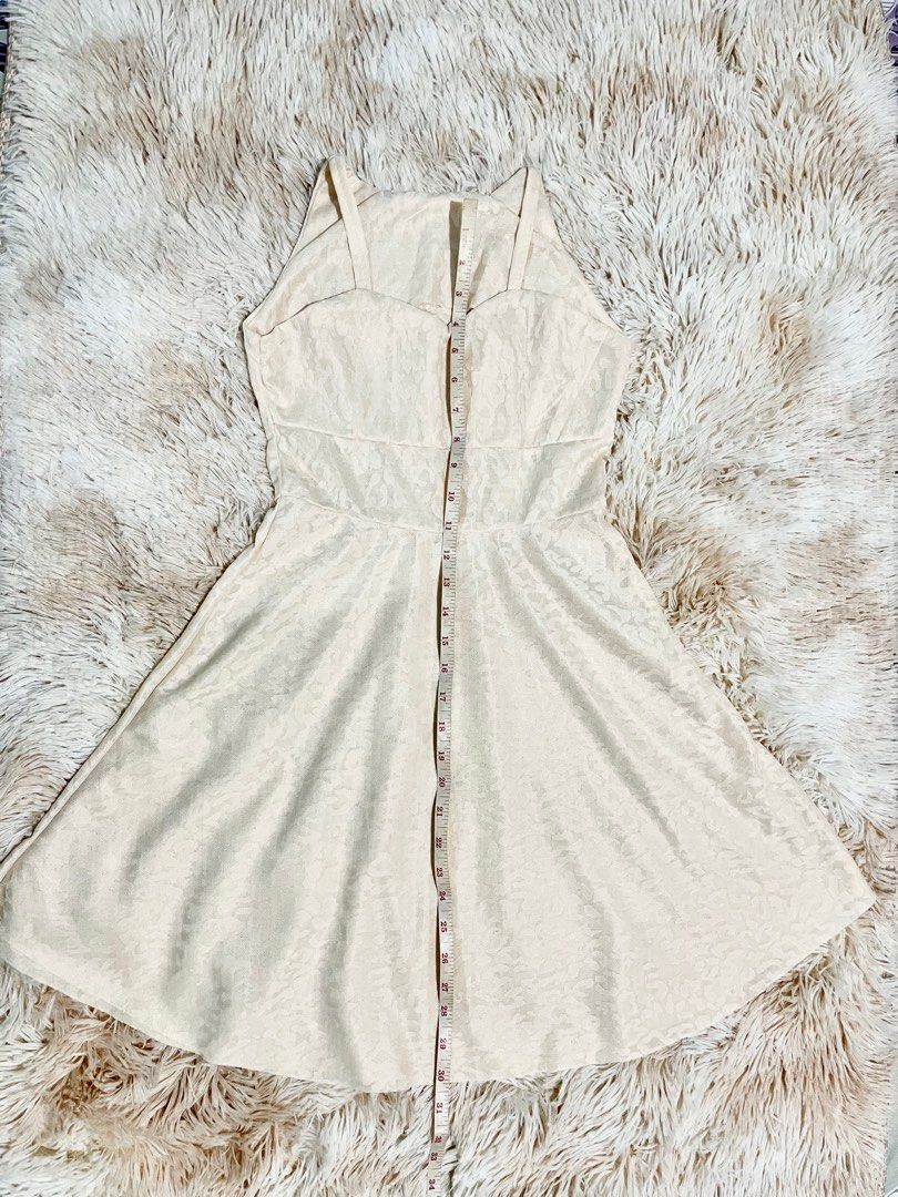 Ivory mini dress, Women's Fashion, Dresses & Sets, Dresses on Carousell